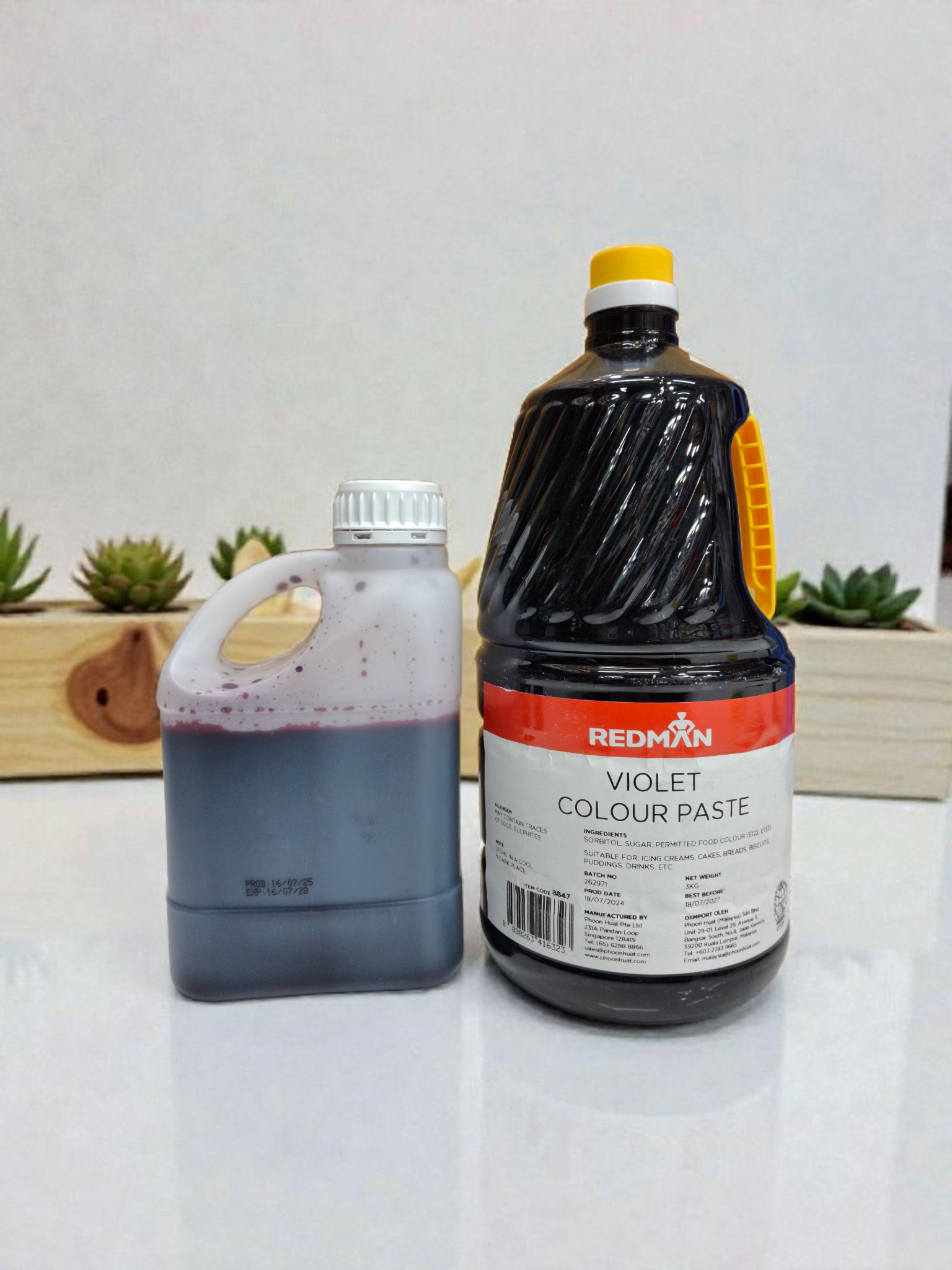 রেডমেন বেগুনি কালার জার। REDMAN violet color jar