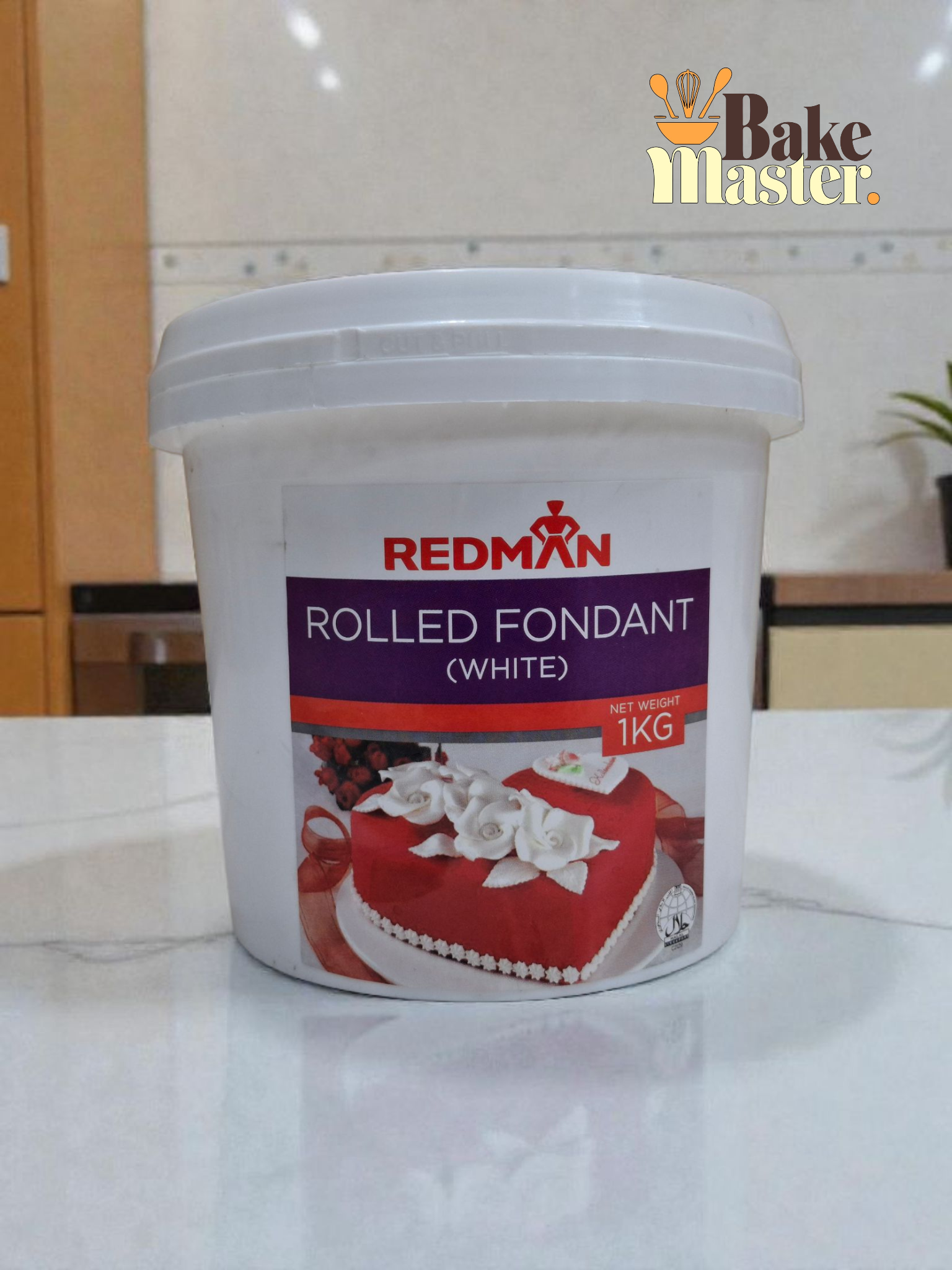 রেডমেন সাদা ফনডেন্ট।  Redman white fondant