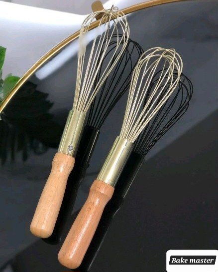 কাঠ+স্টেইনলেস স্টিল ডিম ফেটানি  wood+stainless steel hand whisk