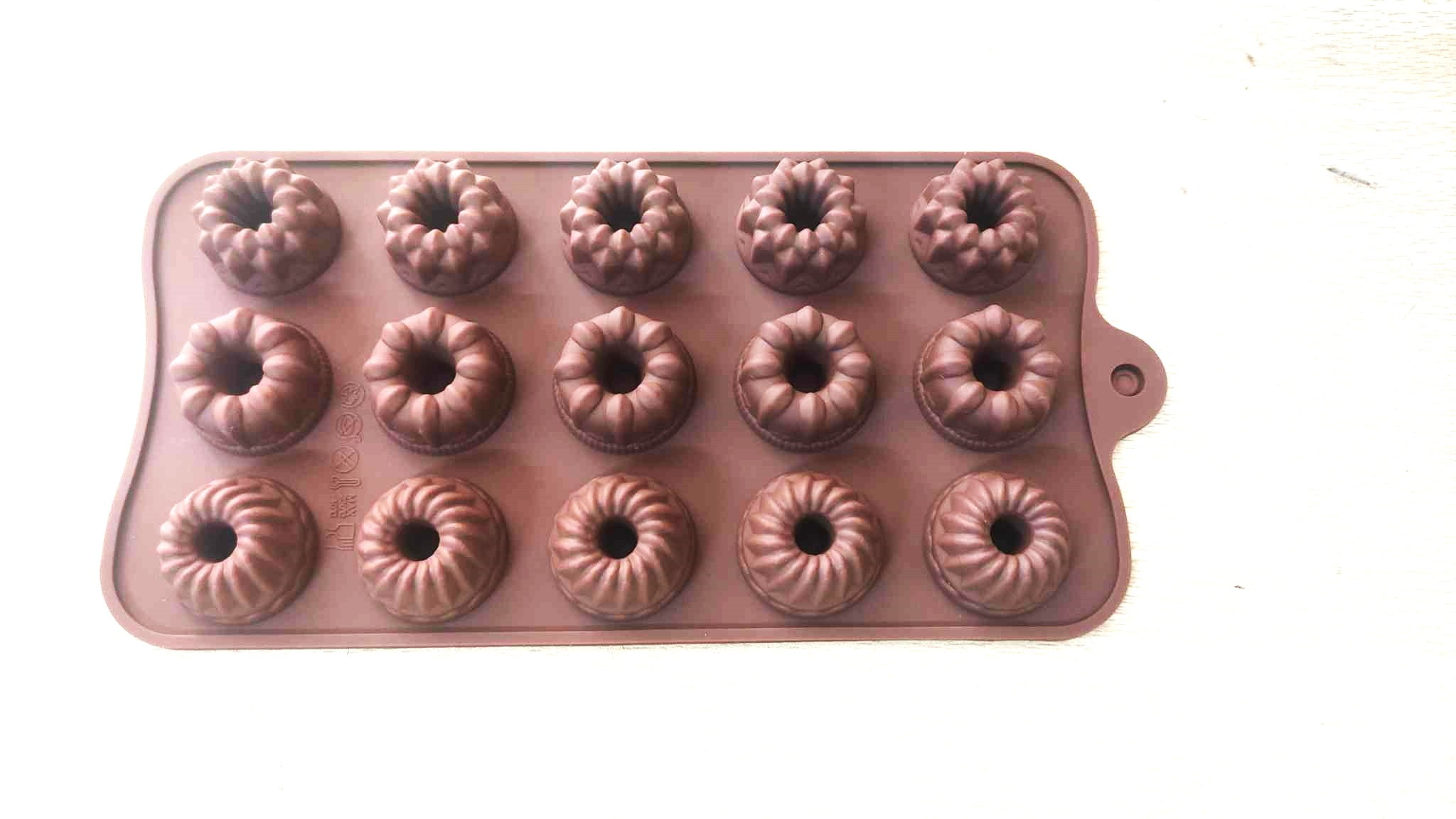 ডোনাট চকলেট মোল্ড